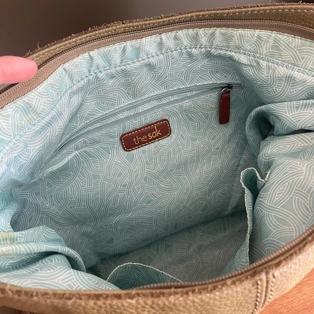 The Sak Silverlake Olive sage Green pebbled Leather Hobo shoulder Bag purse - Picture 3 of 6